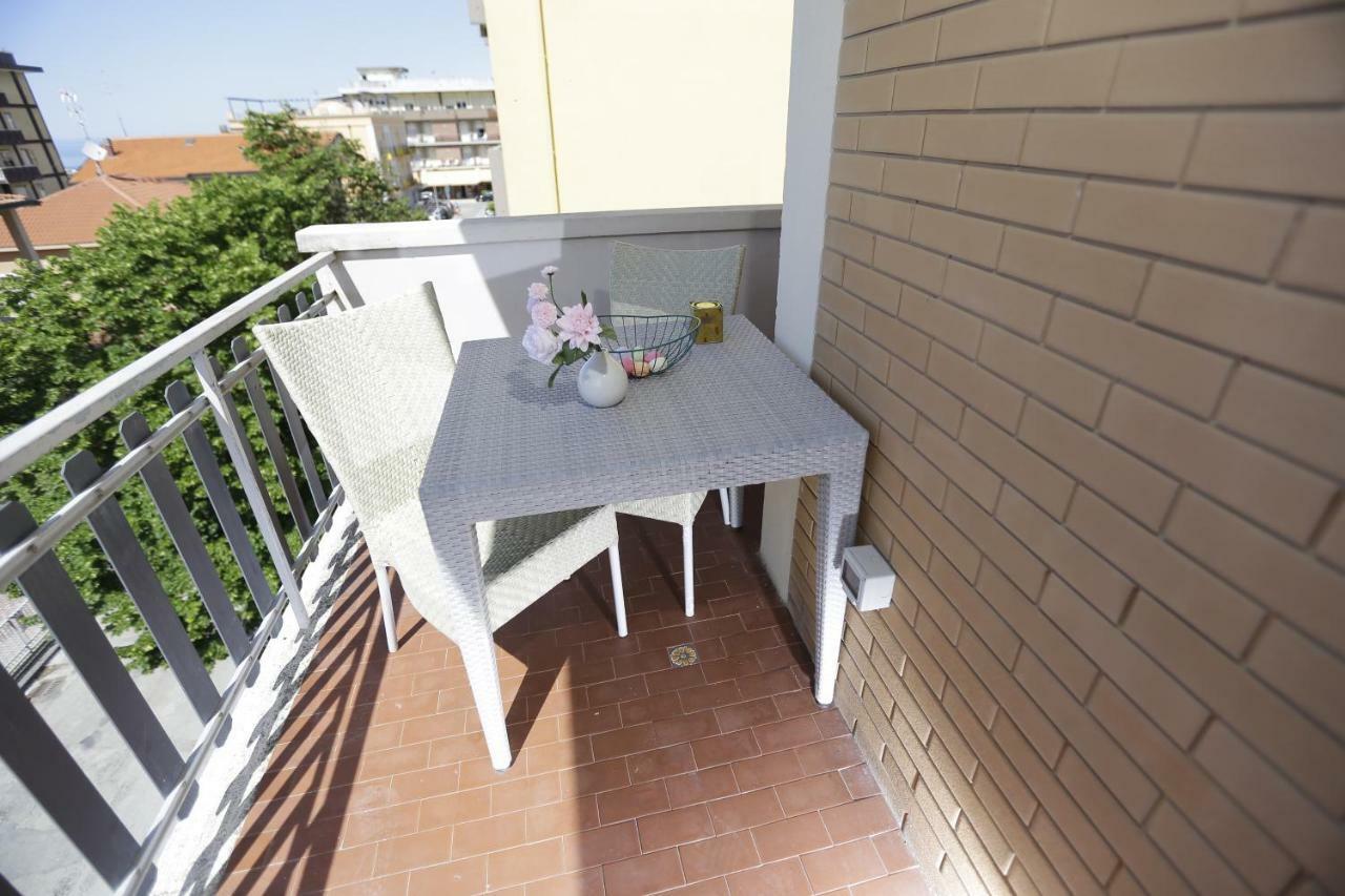 Appartamenti Feel Good Rimini Extérieur photo